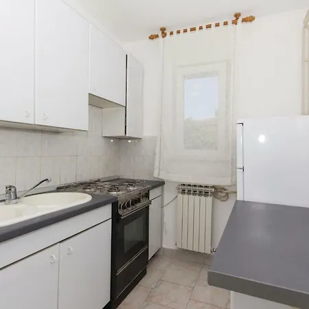 One-bedroom In * Pula